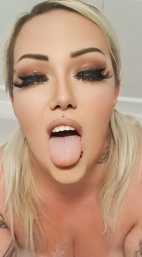 Cherry_bombxxx nude leaked OnlyFans photo #4