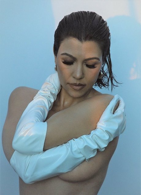 Kourtney Kardashian nude leaked OnlyFans photo #17